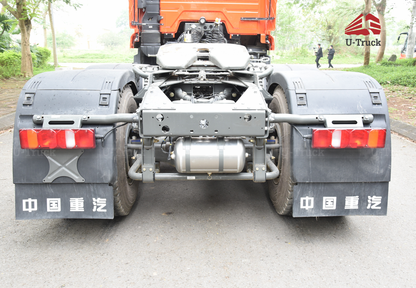 Xe đầu kéo HOWO NX 440 cầu dầu