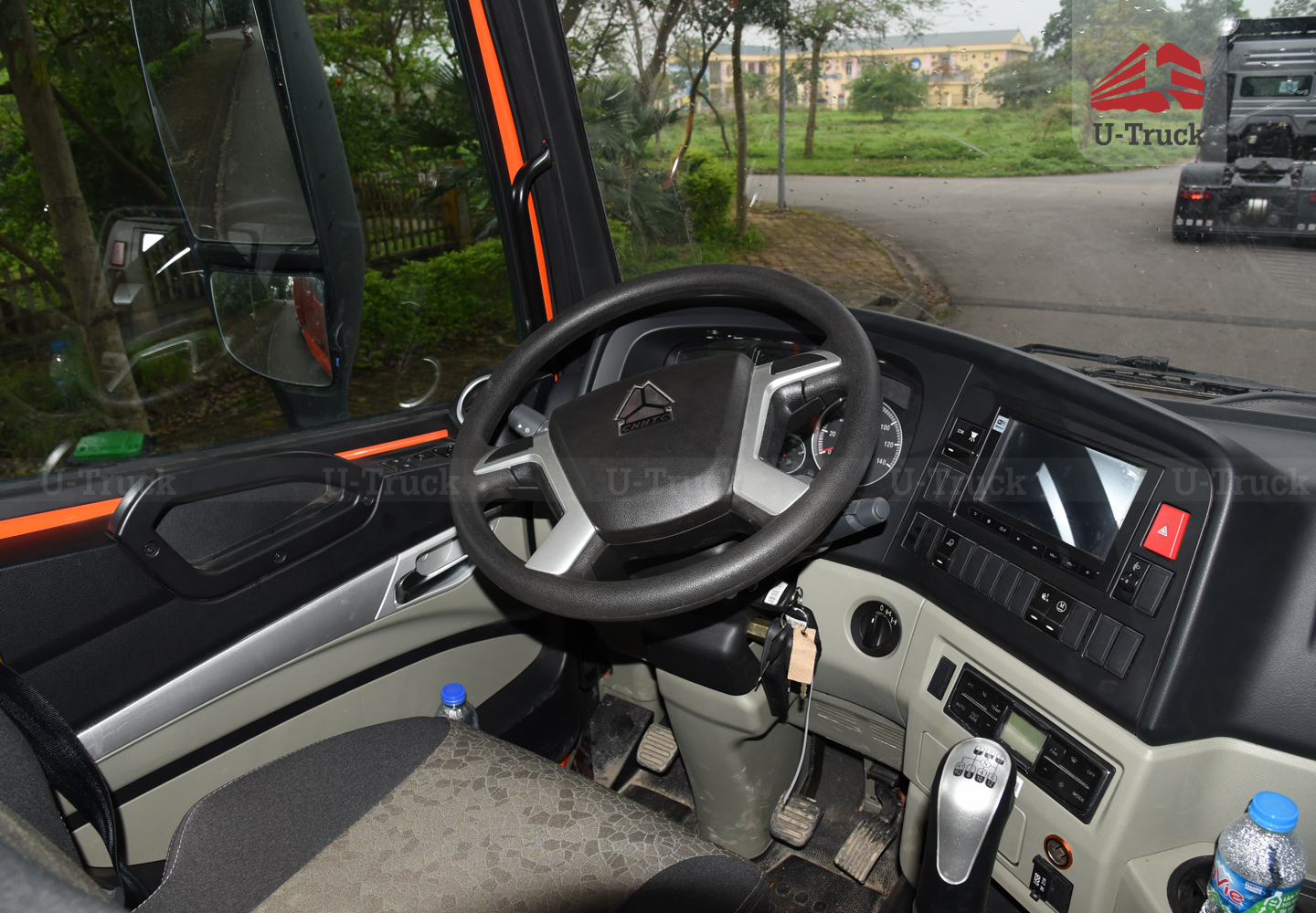 Xe đầu kéo HOWO NX 440 cầu láp