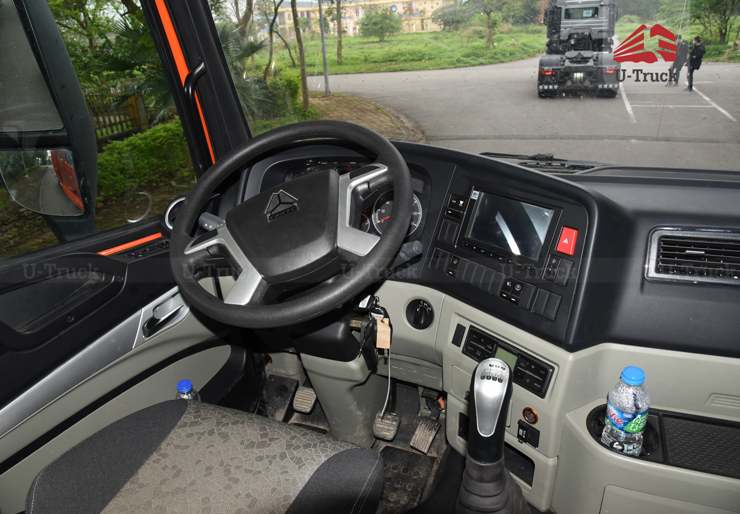 Xe đầu kéo HOWO NX 440 cầu láp