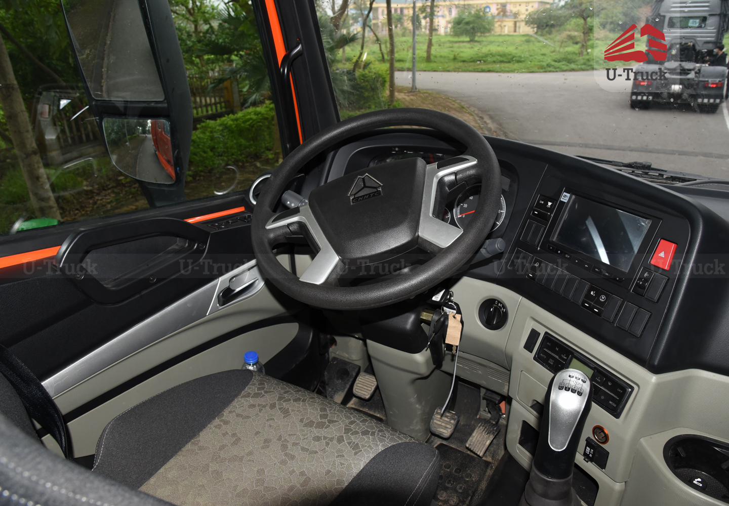 Xe đầu kéo HOWO NX 440 cầu láp