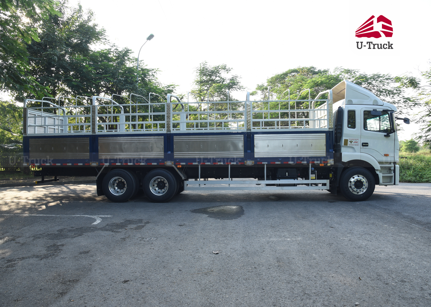 JAC A5 6×4 Cargo Truck – Tarpaulin Frame 9.9M (Imported)