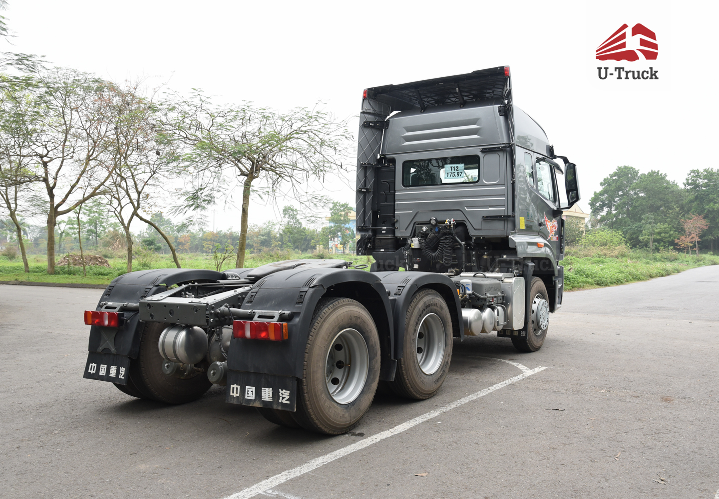 Xe đầu kéo HOWO NX 440 cầu láp