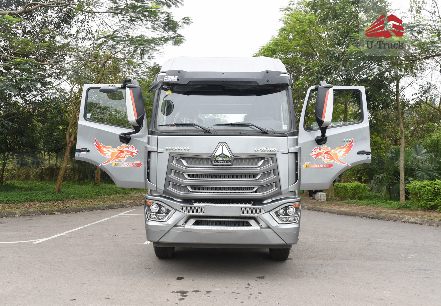 Xe đầu kéo HOWO NX 440 cầu láp