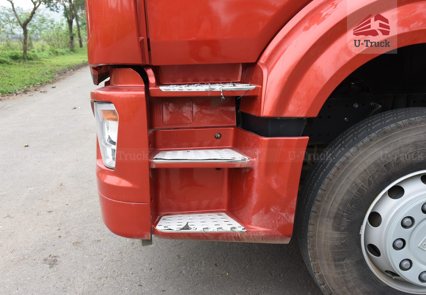 Xe đầu kéo HOWO NX 280 cầu láp