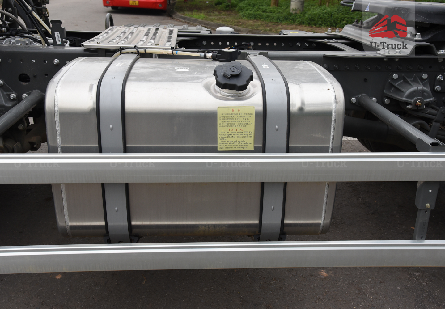 Xe đầu kéo HOWO NX 280 cầu láp