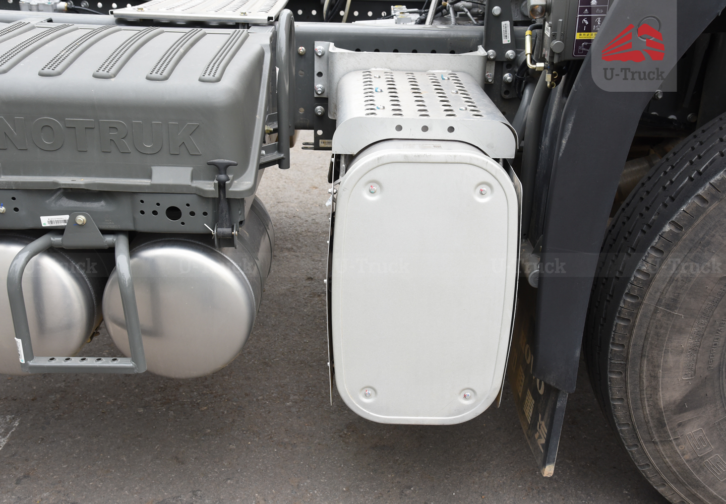 Xe đầu kéo HOWO NX 280 cầu láp