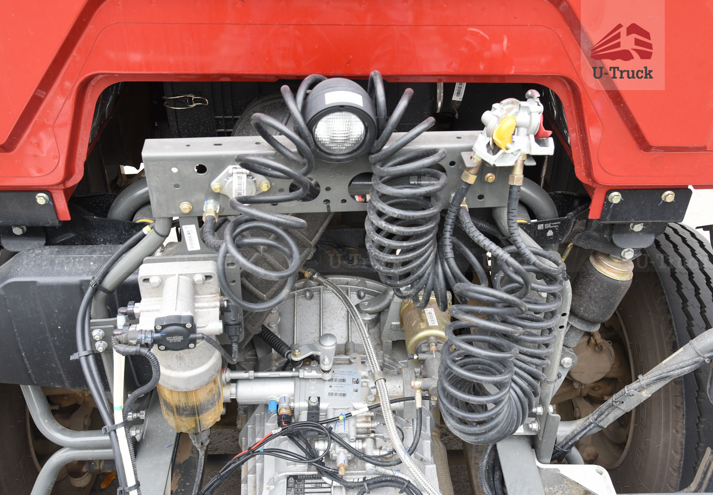 Xe đầu kéo HOWO NX 280 cầu láp