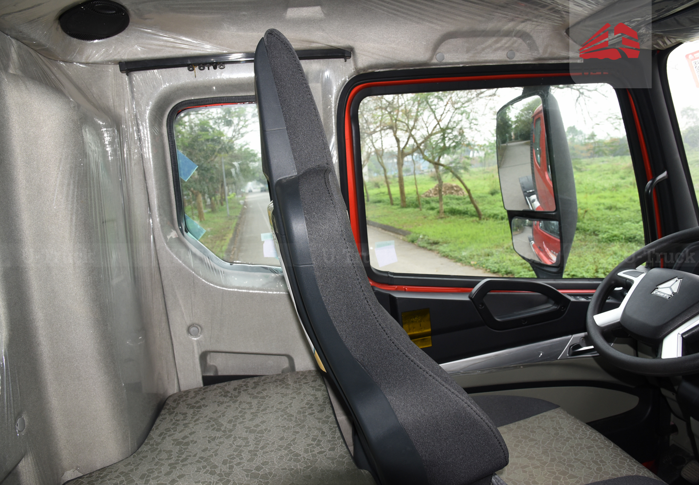 Xe đầu kéo HOWO NX 280 cầu láp