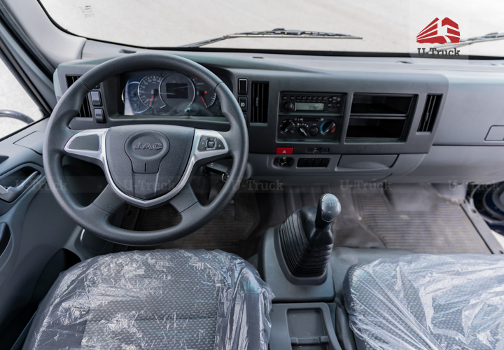 Xe tải JAC N680 Thùng bạt 6T5