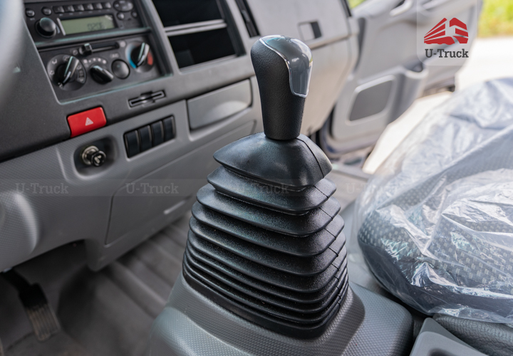 Xe tải JAC N680 Thùng bạt 6T5