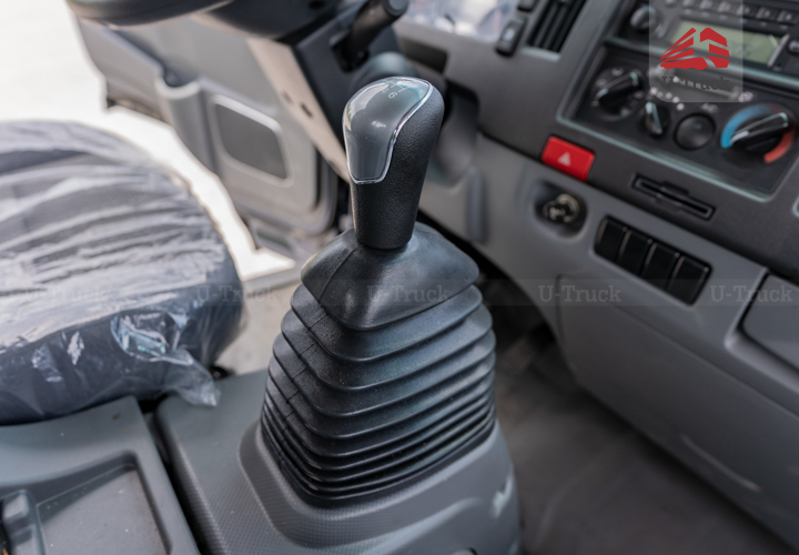 Xe tải JAC N680 Thùng bạt 6T5