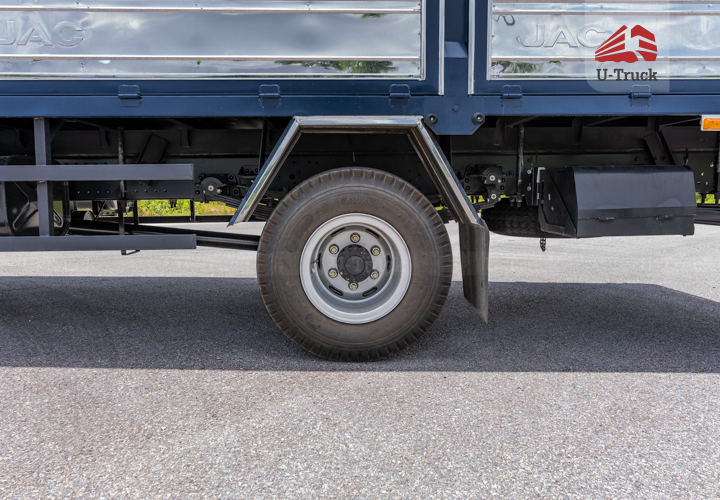 Xe tải JAC N680 Thùng bạt 6T5