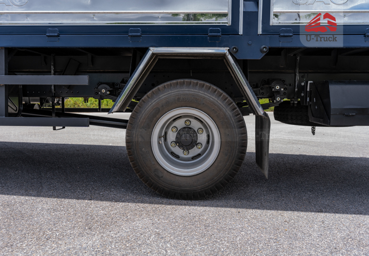 Xe tải JAC N680 Thùng bạt 6T5