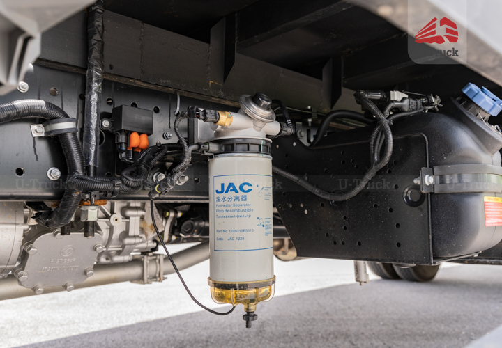 Xe tải JAC N680 Thùng bạt 6T5