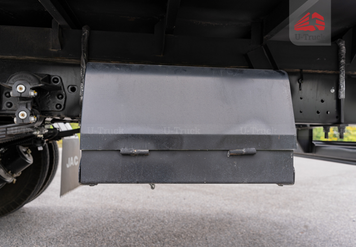 Xe tải JAC N680 Thùng bạt 6T5