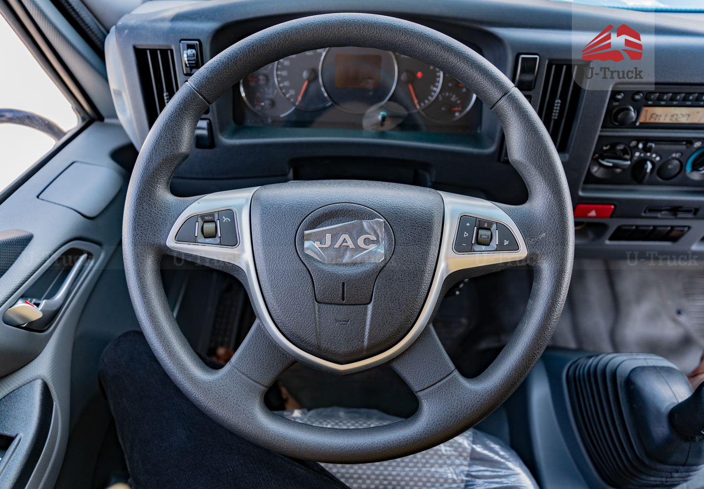 Xe tải JAC N650S Plus Thùng kín 6T4