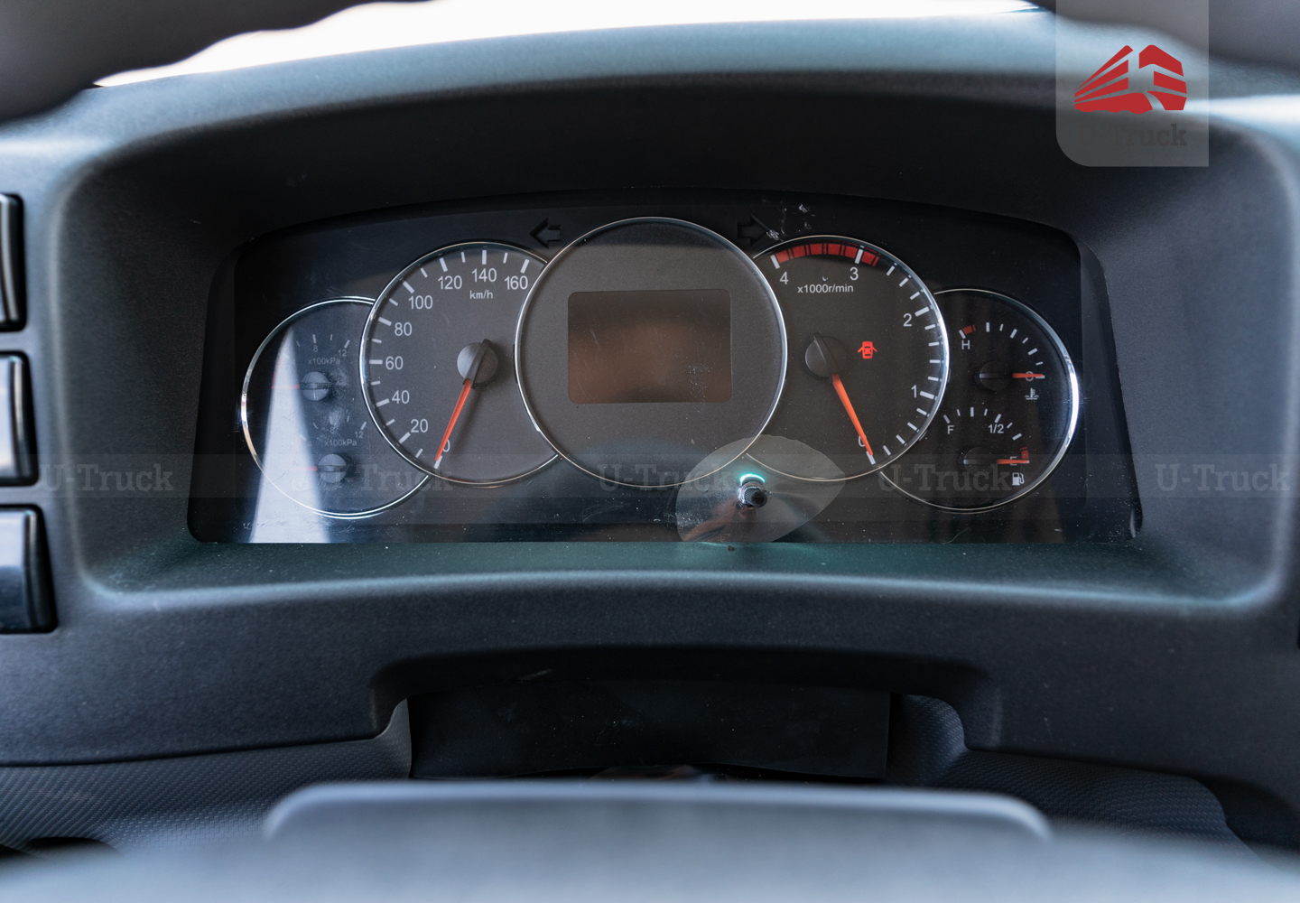 Xe tải JAC N650S Plus Thùng kín 6T4