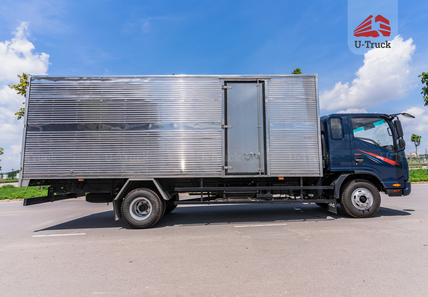 Xe tải JAC N650S Plus Thùng kín 6T4