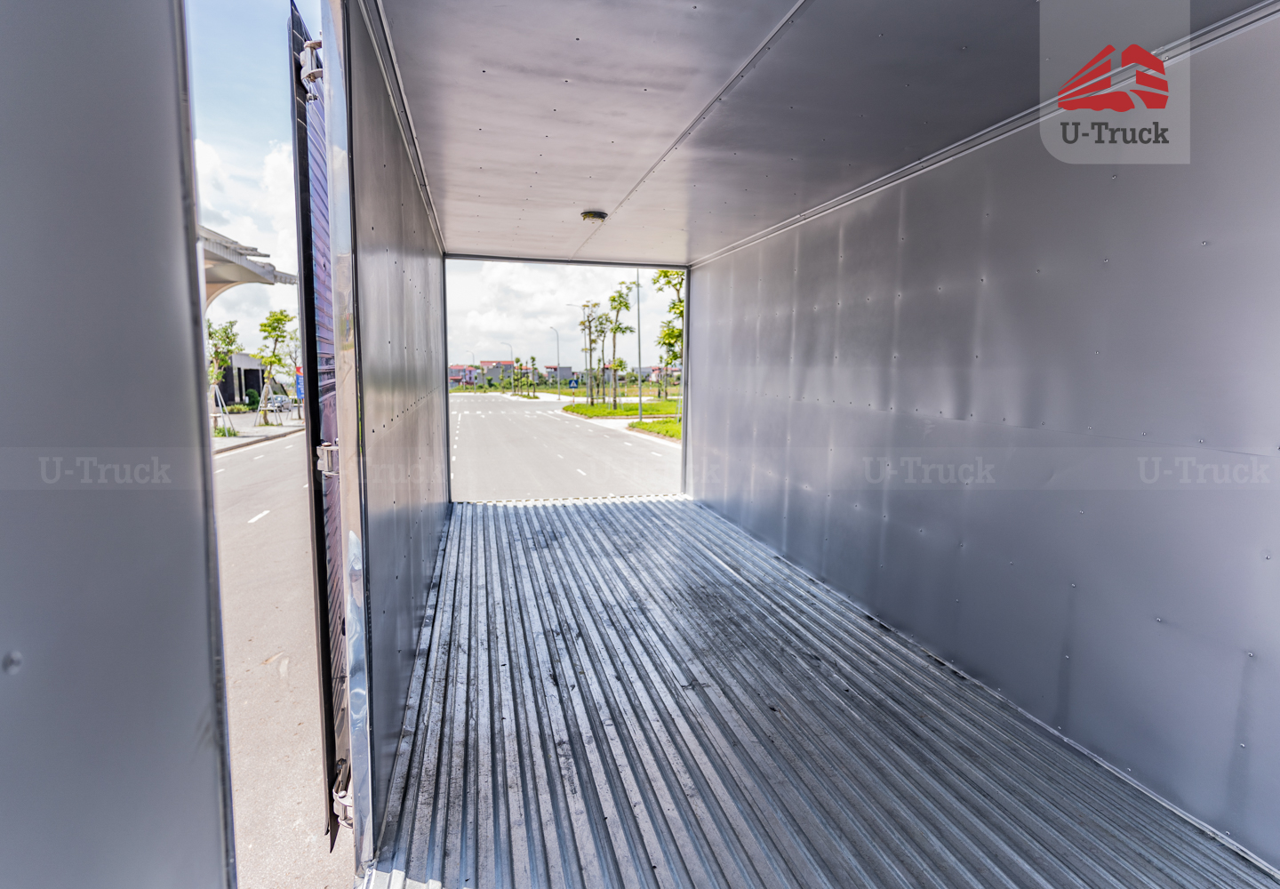 Xe tải JAC N650S Plus Thùng kín 6T4