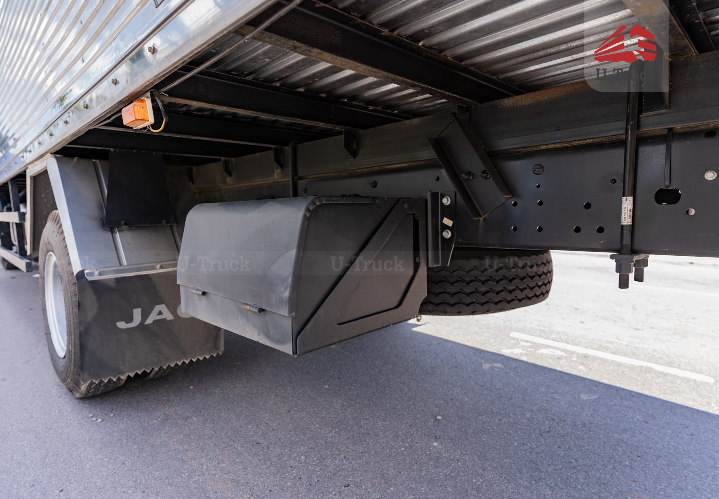 Xe tải JAC N650S Plus Thùng kín 6T4