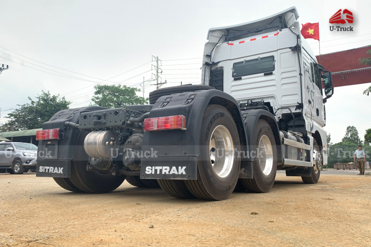 Xe đầu kéo HOWO G7 440 cầu láp