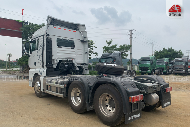 Xe đầu kéo HOWO G7 440 cầu láp