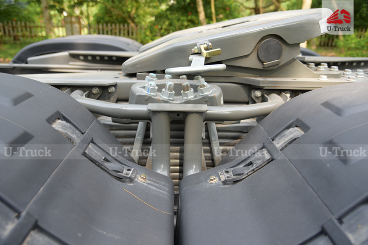 Xe đầu kéo HOWO G7 540 cầu dầu