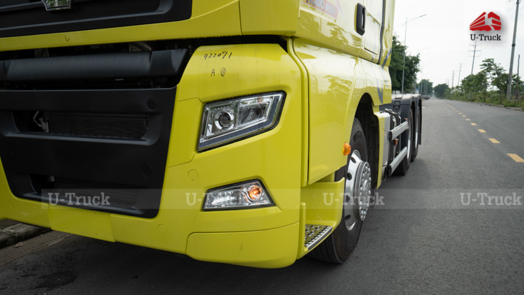 Xe đầu kéo HOWO G7 540 cầu láp