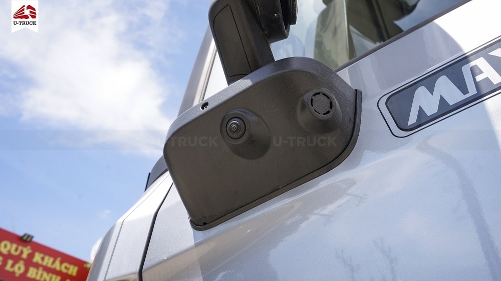 Xe tải HOWO MAX 280 6X2 Khung Mui 9M9 (NEW)