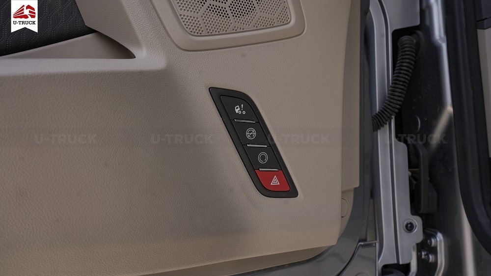 Xe tải HOWO MAX 280 6X2 Khung Mui 9M9 (NEW)