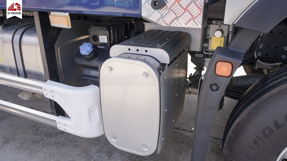 Xe tải HOWO MAX 280 6X2 Khung Mui 9M9 (NEW)