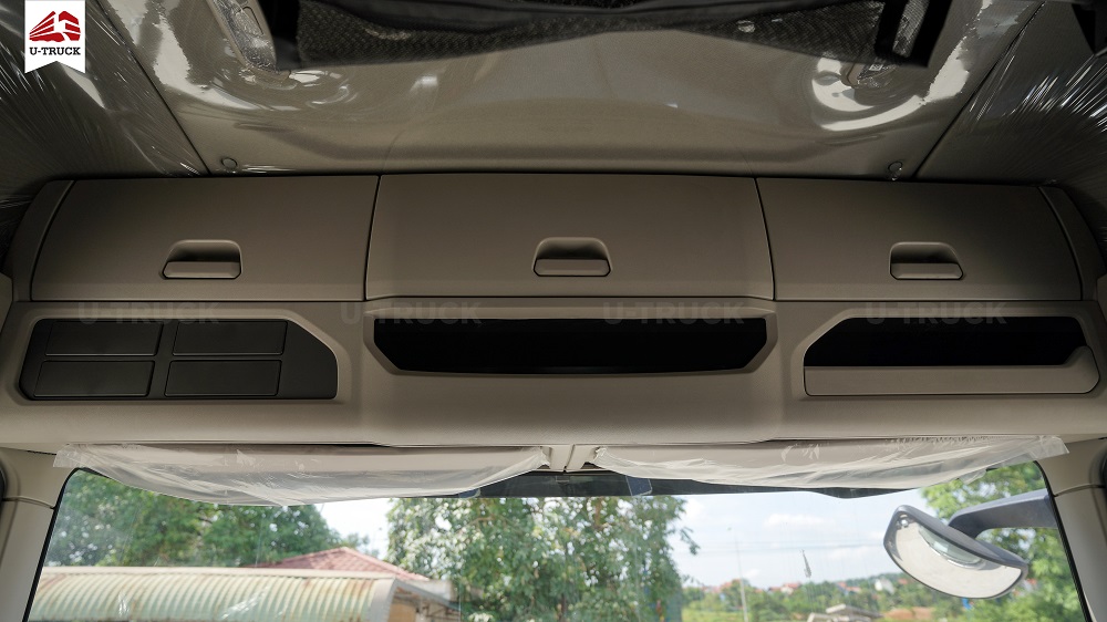 Xe tải HOWO MAX 280 6X2 Khung Mui 9M9 (NEW)