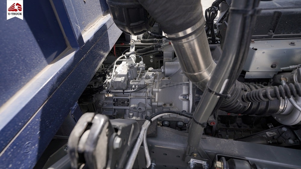 Xe tải HOWO MAX 280 6X2 Khung Mui 9M9 (NEW)