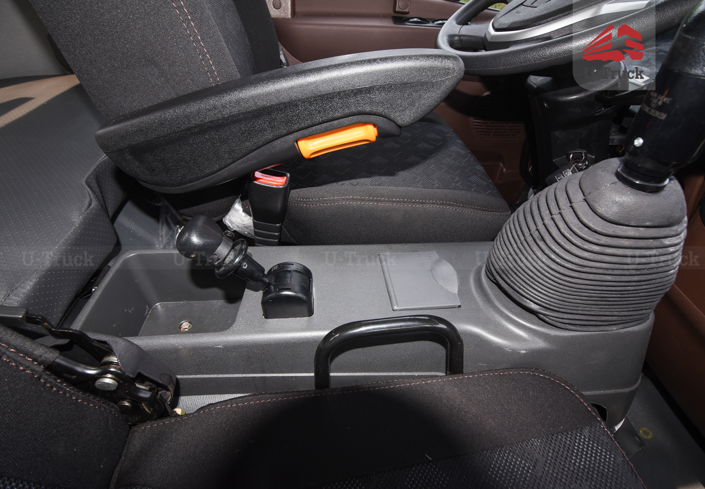 Xe tải JAC A5 4X2 thùng công Nhập Khẩu 3CH 10M