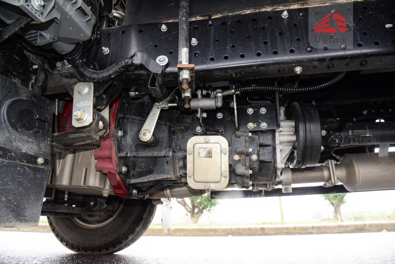 Xe tải JAC N350S 4×2 thùng kín bửng nâng