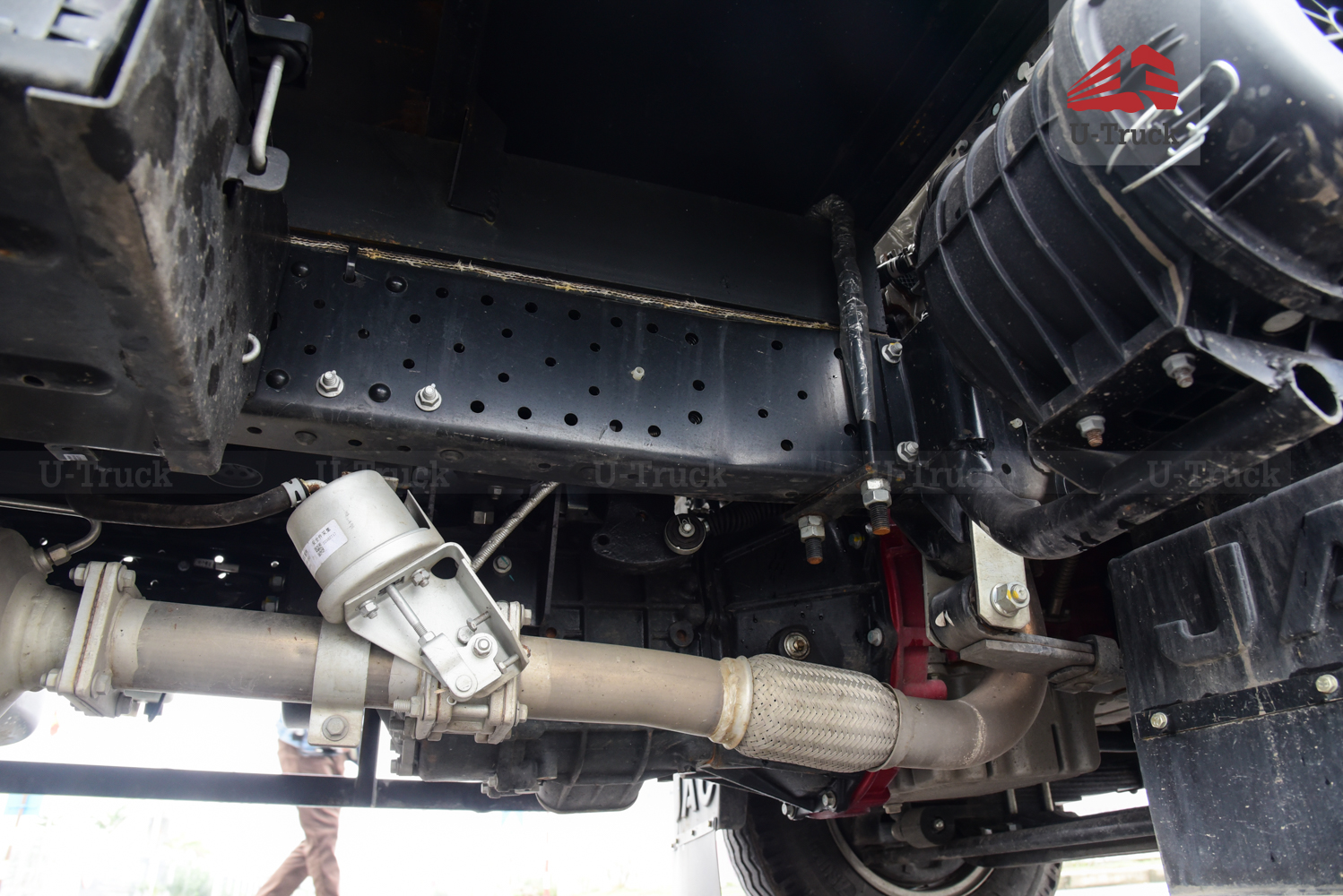 Xe tải JAC N350S 4×2 thùng kín bửng nâng