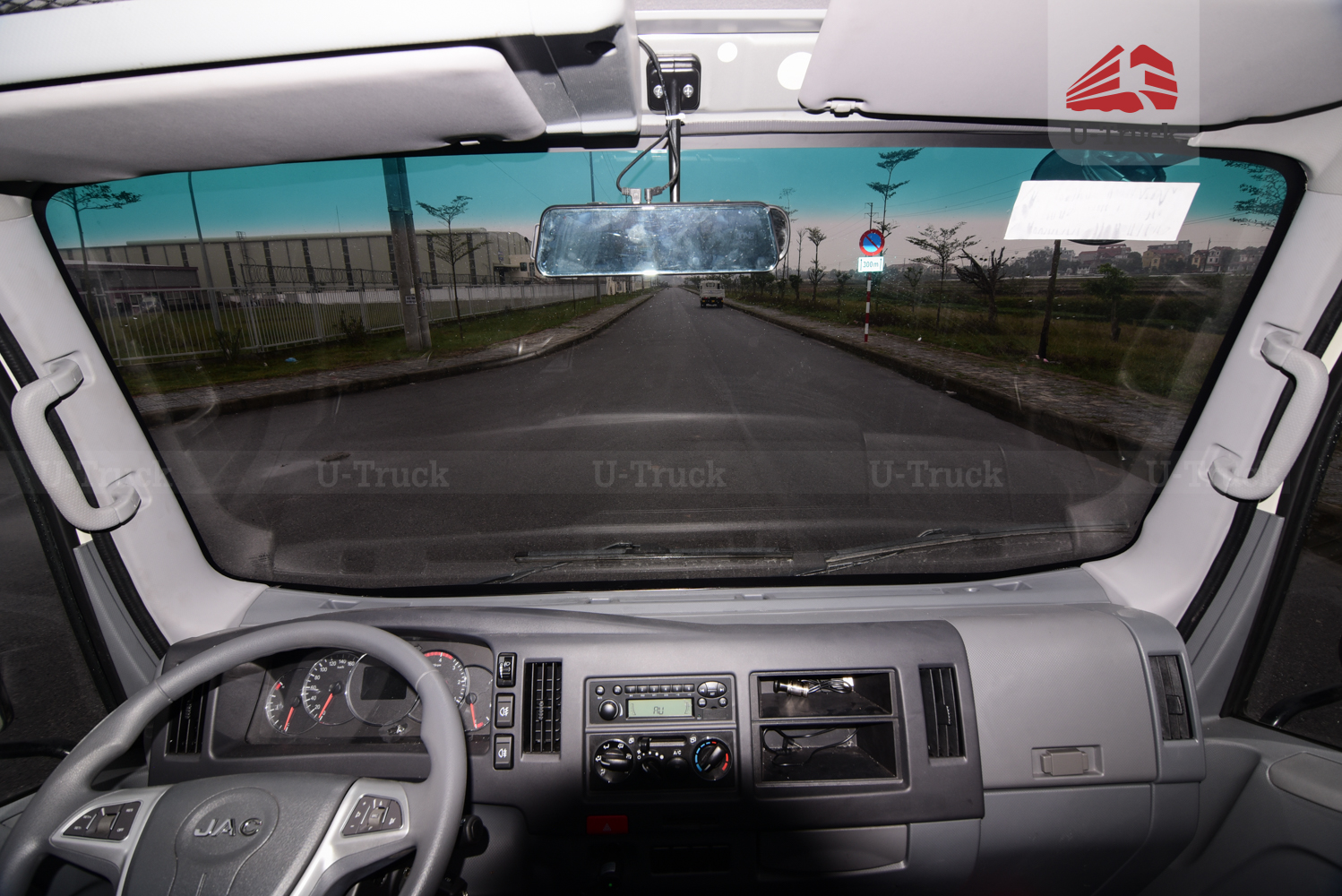 Xe tải JAC N350S thùng lửng 3T8