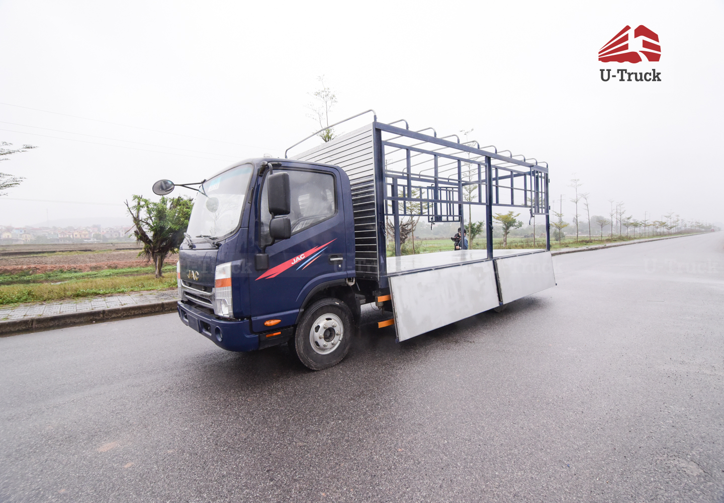 Xe tải JAC N500 thùng bạt 5T