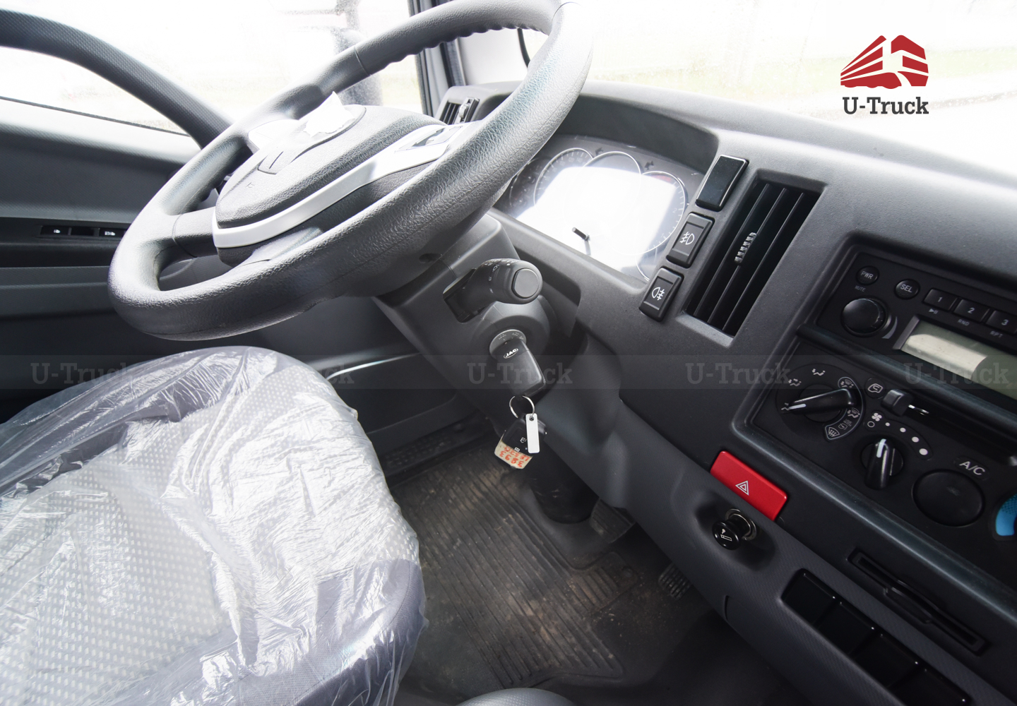 Xe tải JAC N650 thùng bạt 6T8