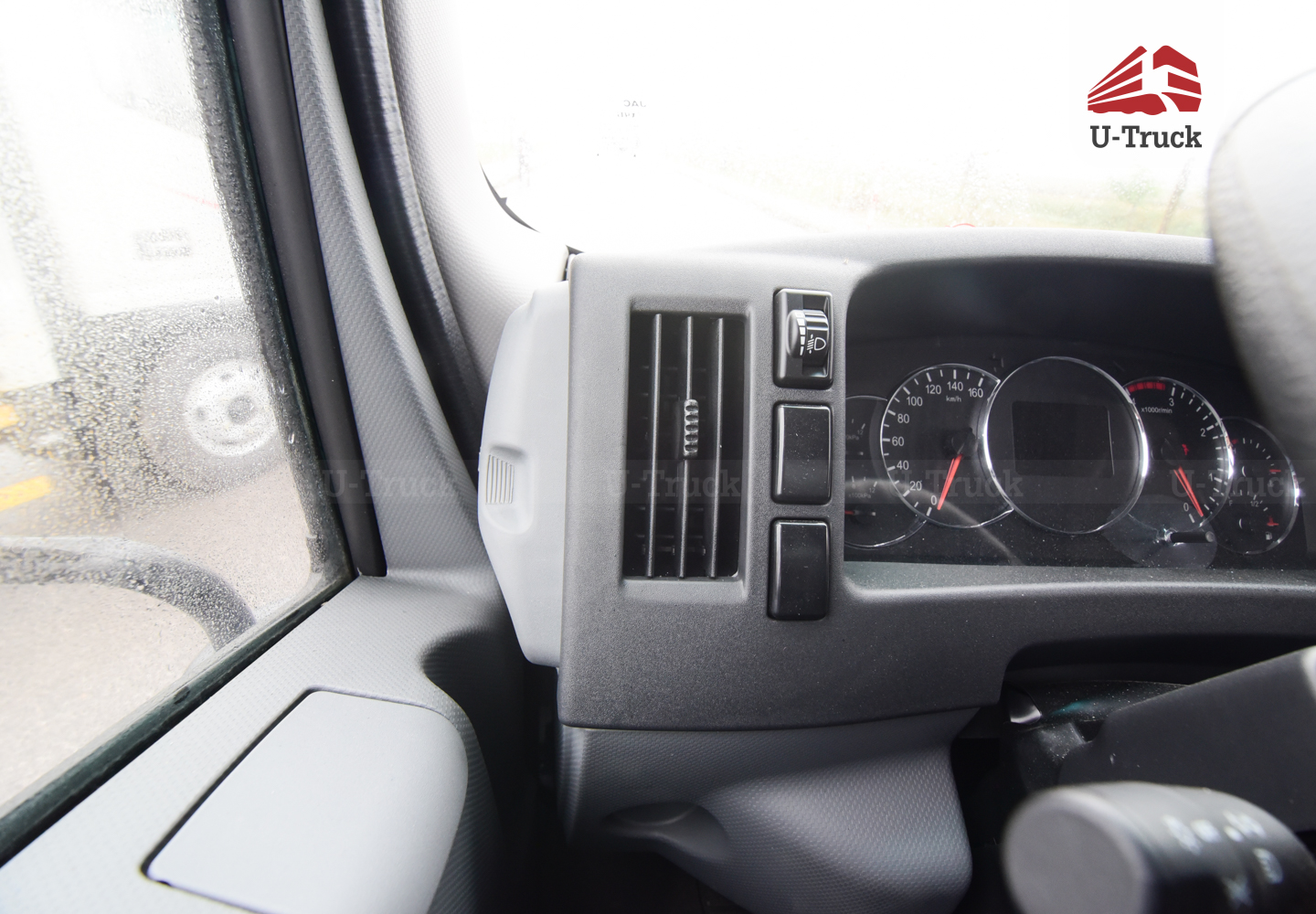 Xe tải JAC N650 thùng bạt 6T8