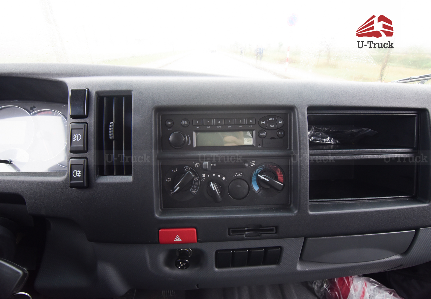 Xe tải JAC N650 thùng bạt 6T8