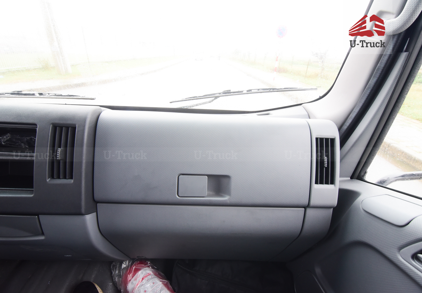 Xe tải JAC N650 thùng bạt 6T8