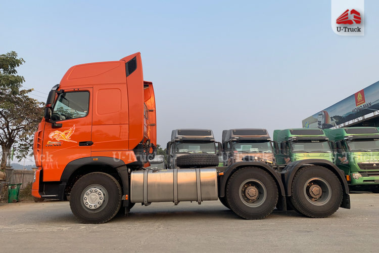 Xe đầu kéo HOWO T7H 440 cầu dầu