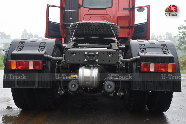 Xe đầu kéo HOWO T7H 440 cầu láp