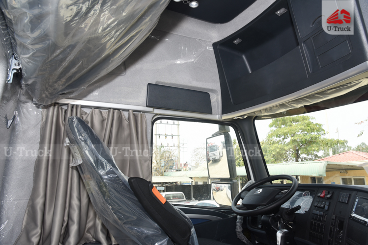 Xe đầu kéo HOWO T7H 440 cầu dầu