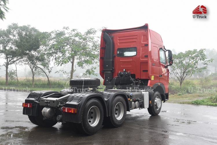 Xe đầu kéo HOWO T7H 440 cầu láp