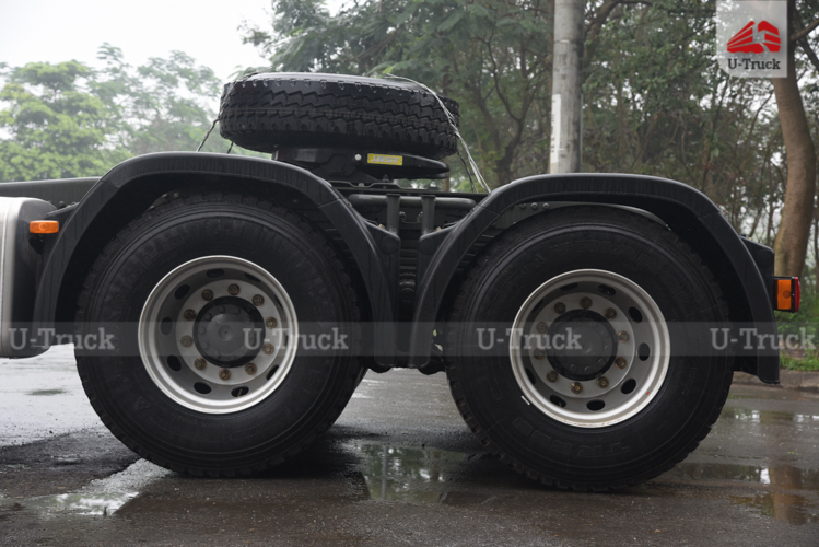 Xe đầu kéo HOWO T7H 440 cầu láp