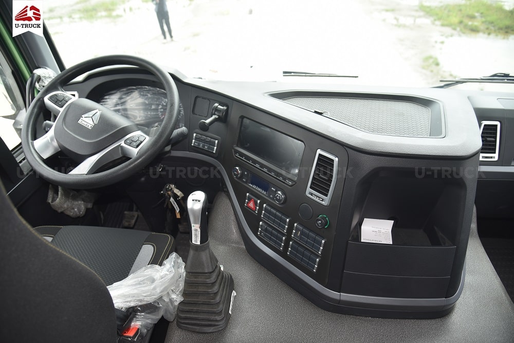 Xe ben HOWO V7X 380 8×4 Thùng Đúc