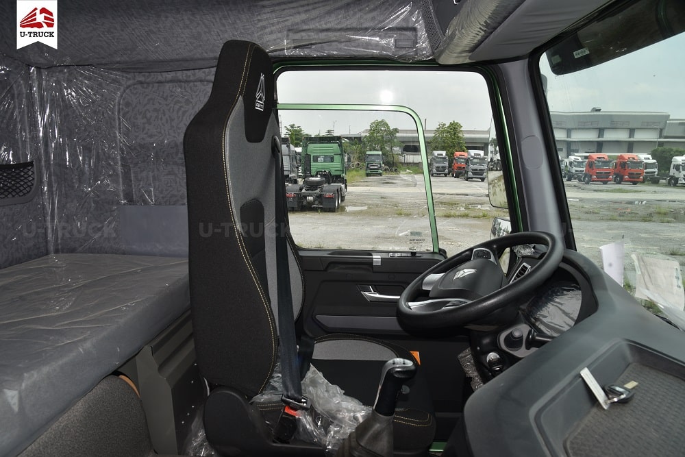 Xe ben HOWO V7X 380 8×4 Thùng Đúc