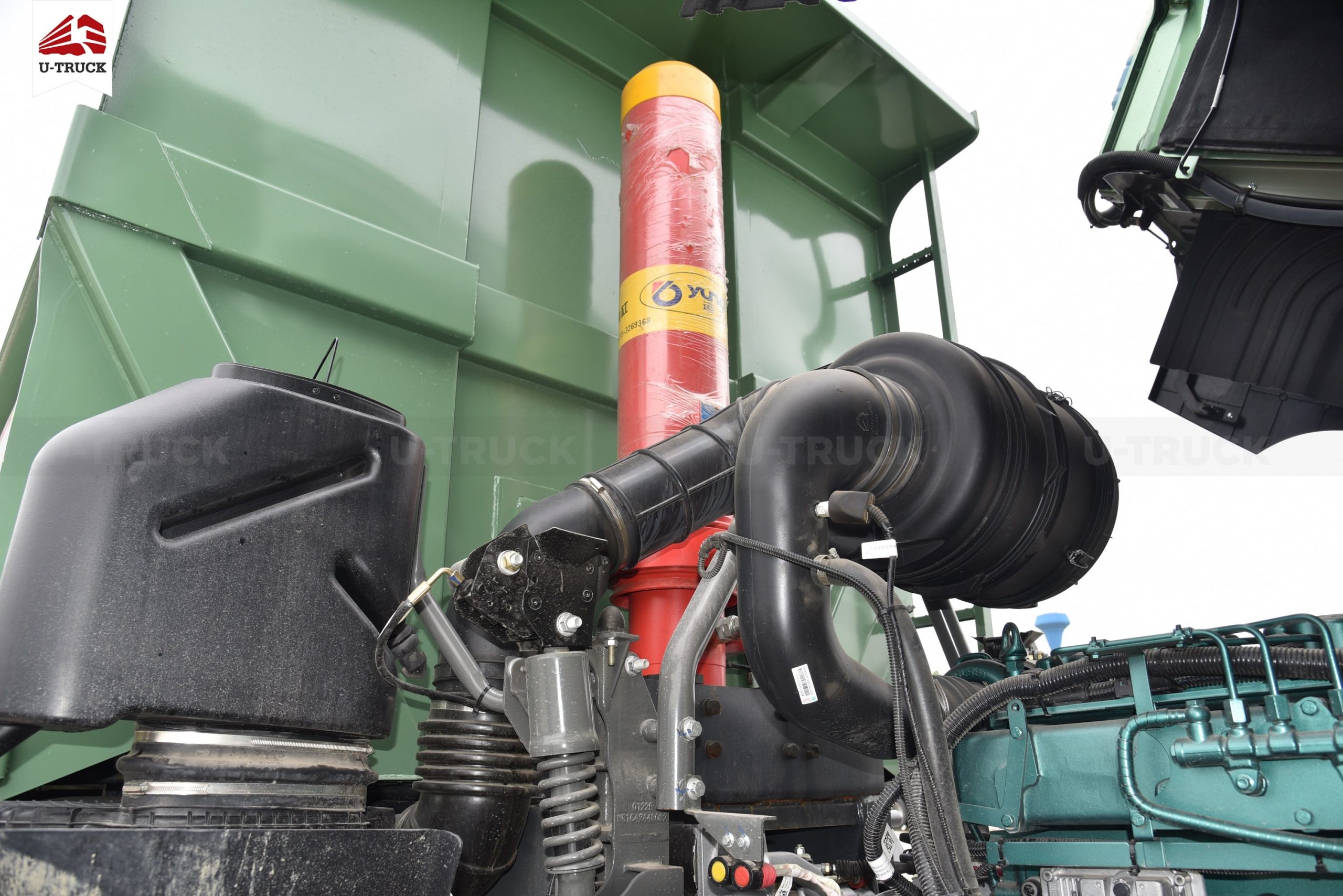 Xe ben HOWO V7X 380 8×4 Thùng Đúc